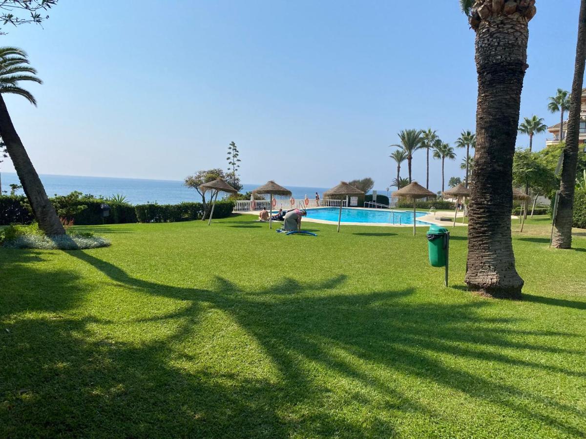 Апартаменты Super Holday Lubina Sol Mijas Beachfront Экстерьер фото